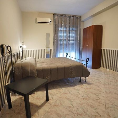 Hotel Stefany Lago Patria Extérieur photo