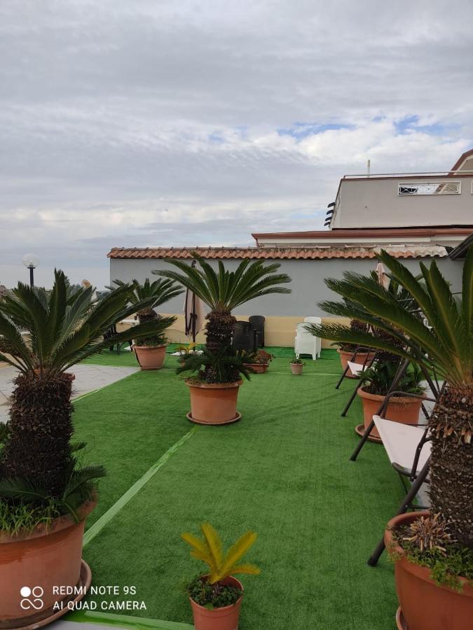 Hotel Stefany Lago Patria Extérieur photo