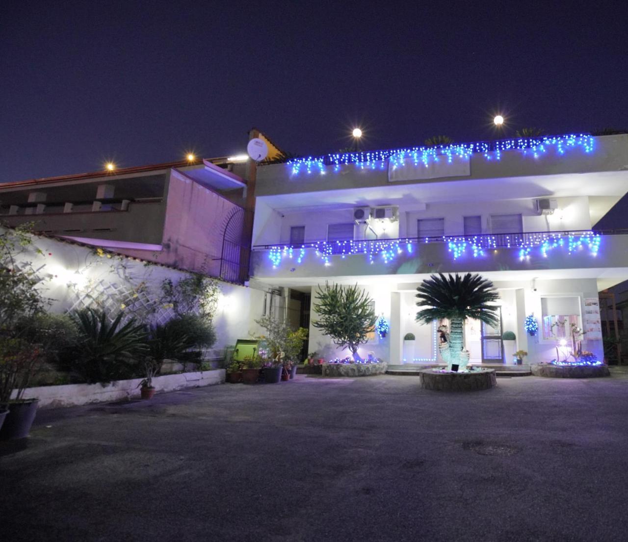 Hotel Stefany Lago Patria Extérieur photo